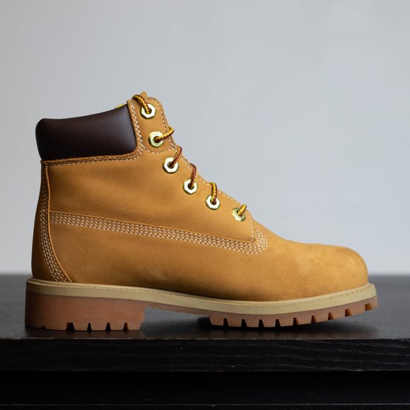 NWT Timberland 6-Inch Premium Waterproof boots For Boys - Picture 5 of 9